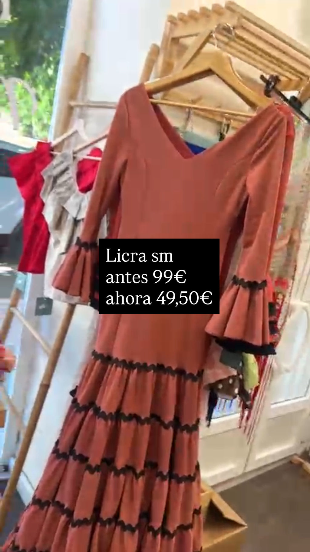 Vestido beige lunar marrón talla 38/40