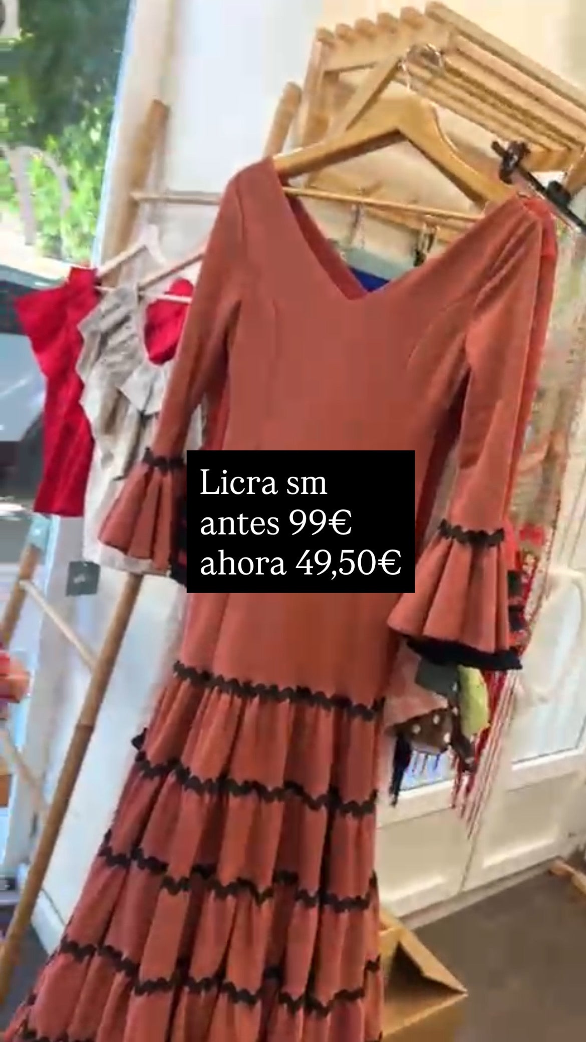 Vestido beige lunar marrón talla 38/40