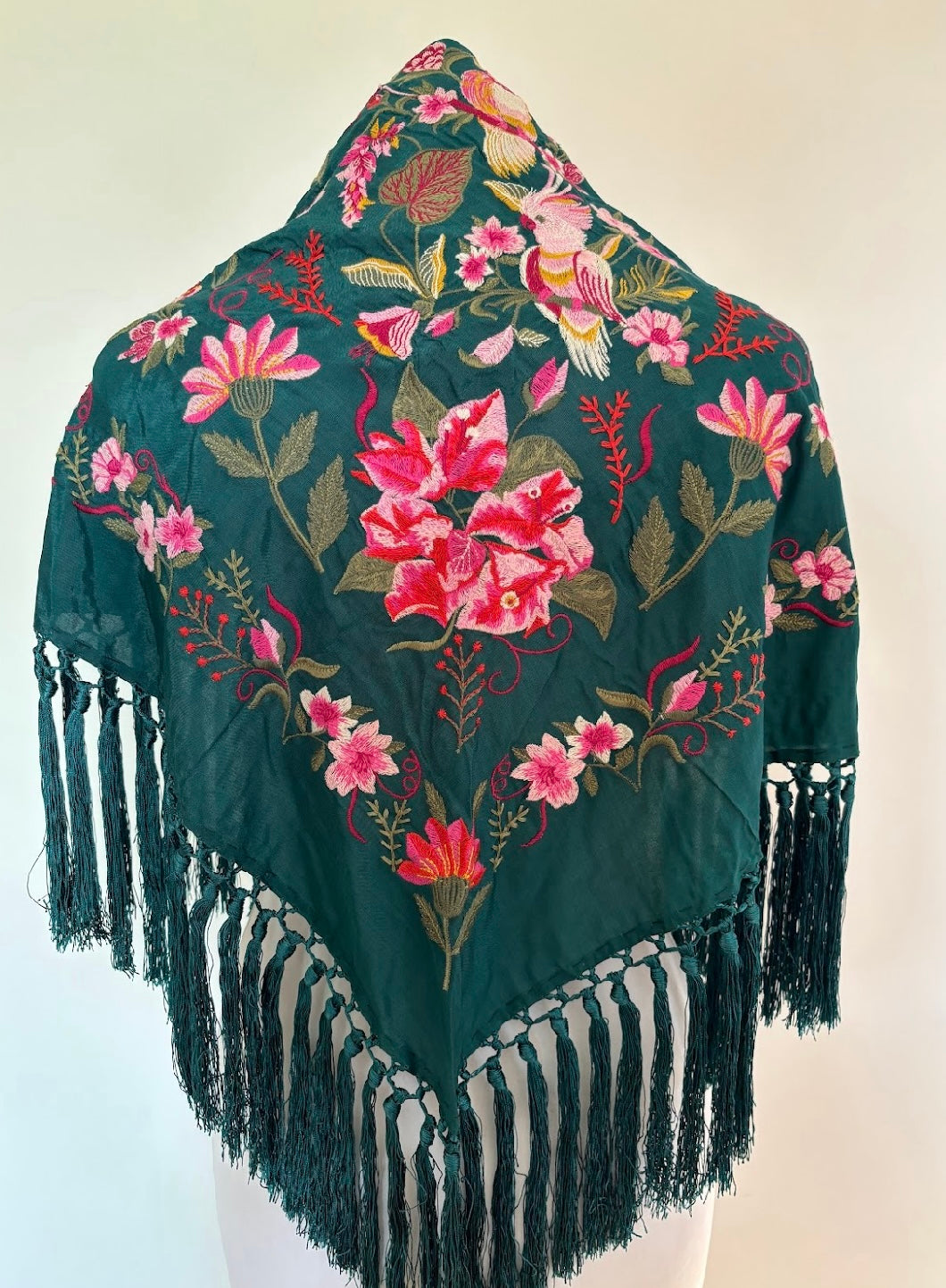 Mantón Garrotín verde petróleo