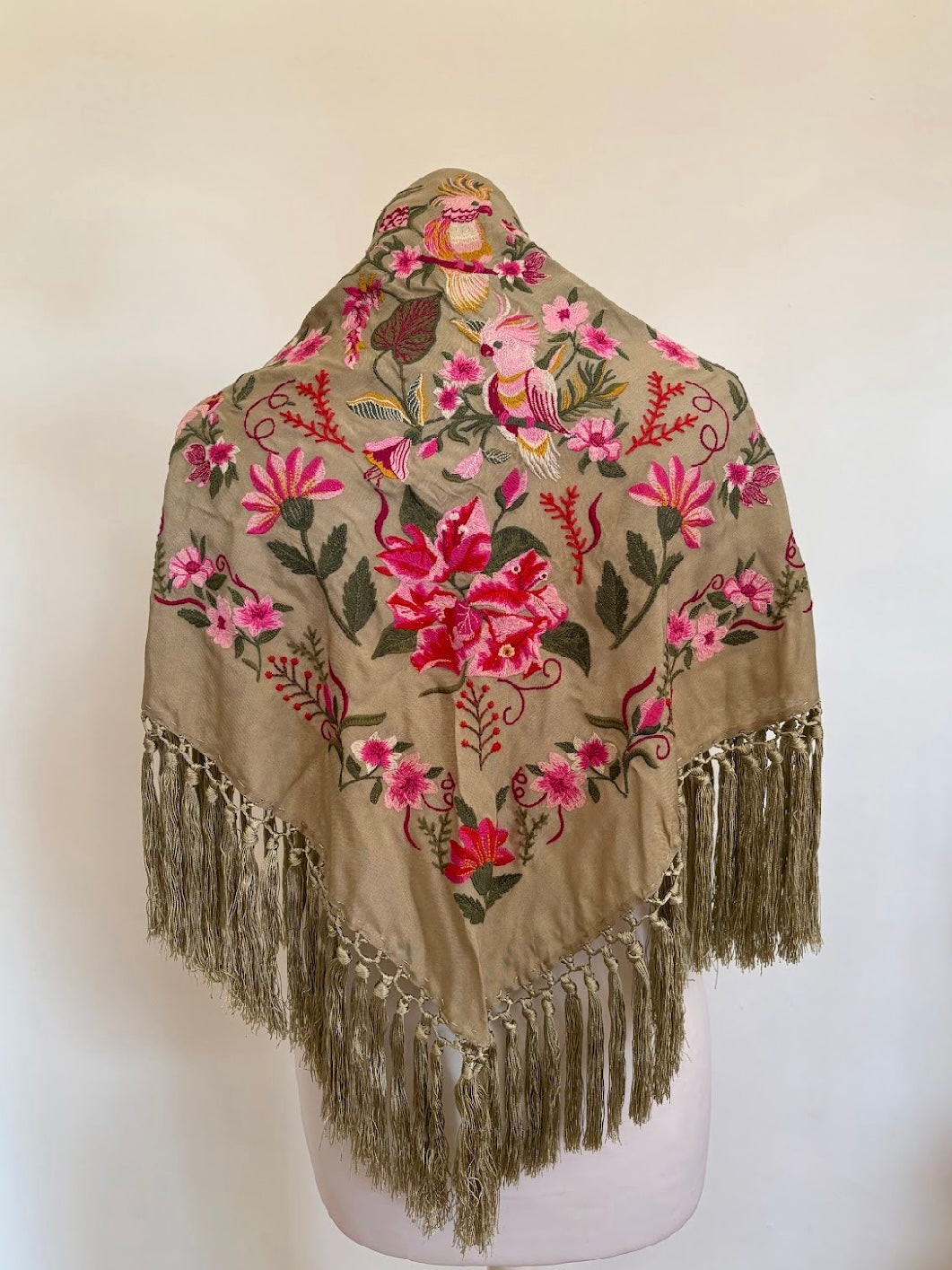 Mantón Garrotín verde jabonoso