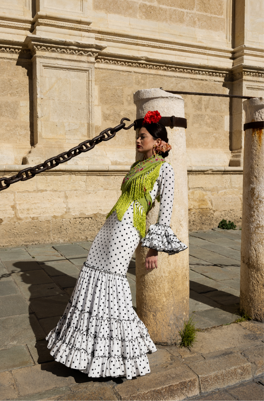 VESTIDO ALBA tenemos buganvilla lunar blanco 40/blanco lunar rojo 36/