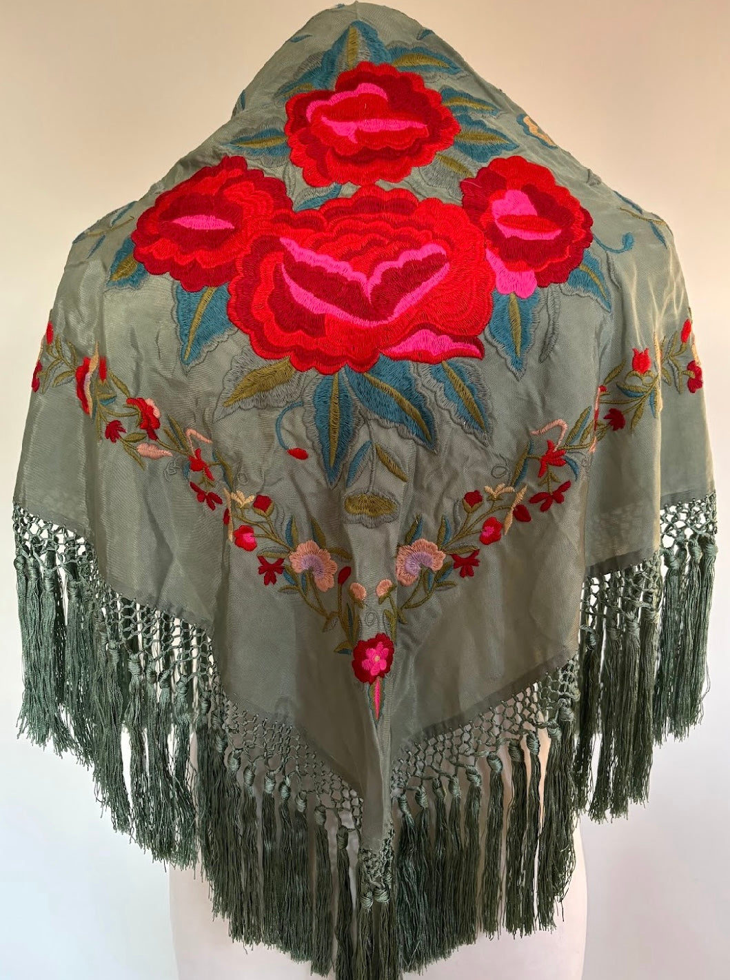 Mantón Fandango verde jabonoso