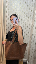 Cargar imagen en el visor de la galería, Bolso piel marrón
