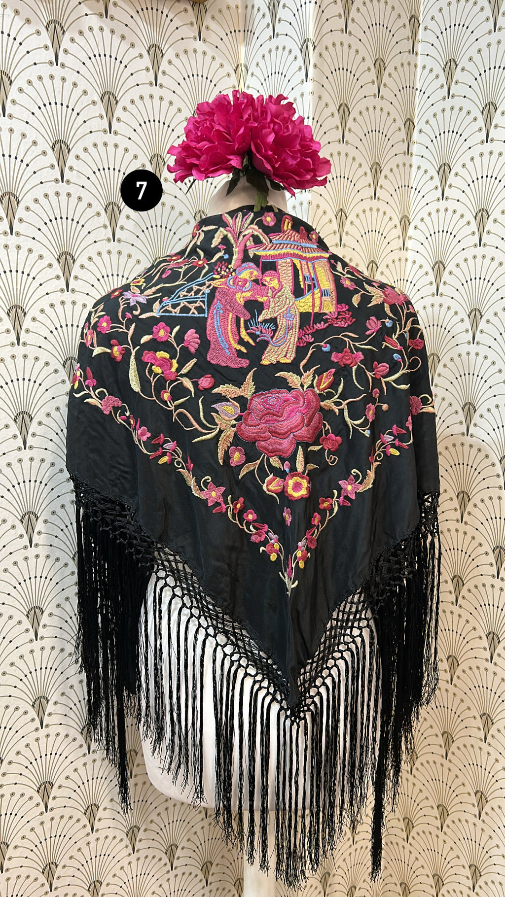 Mantones en tonos negro queda 7,8,9