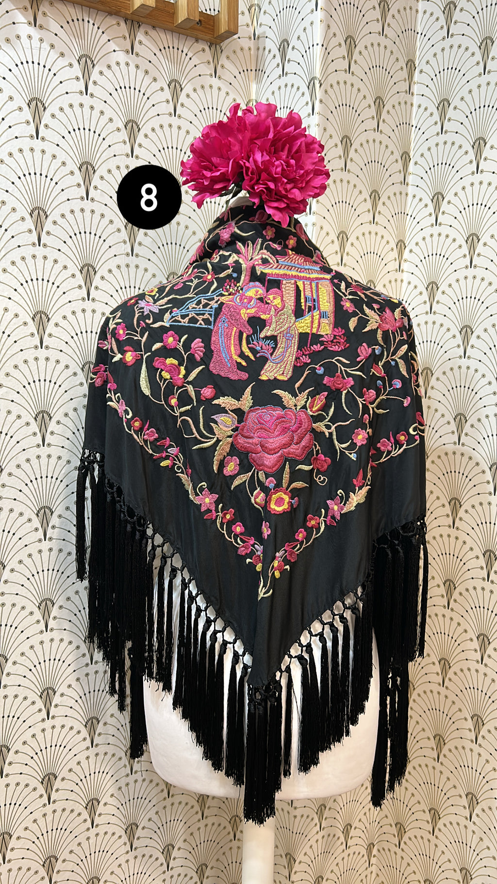 Mantones en tonos negro queda 7,8,9