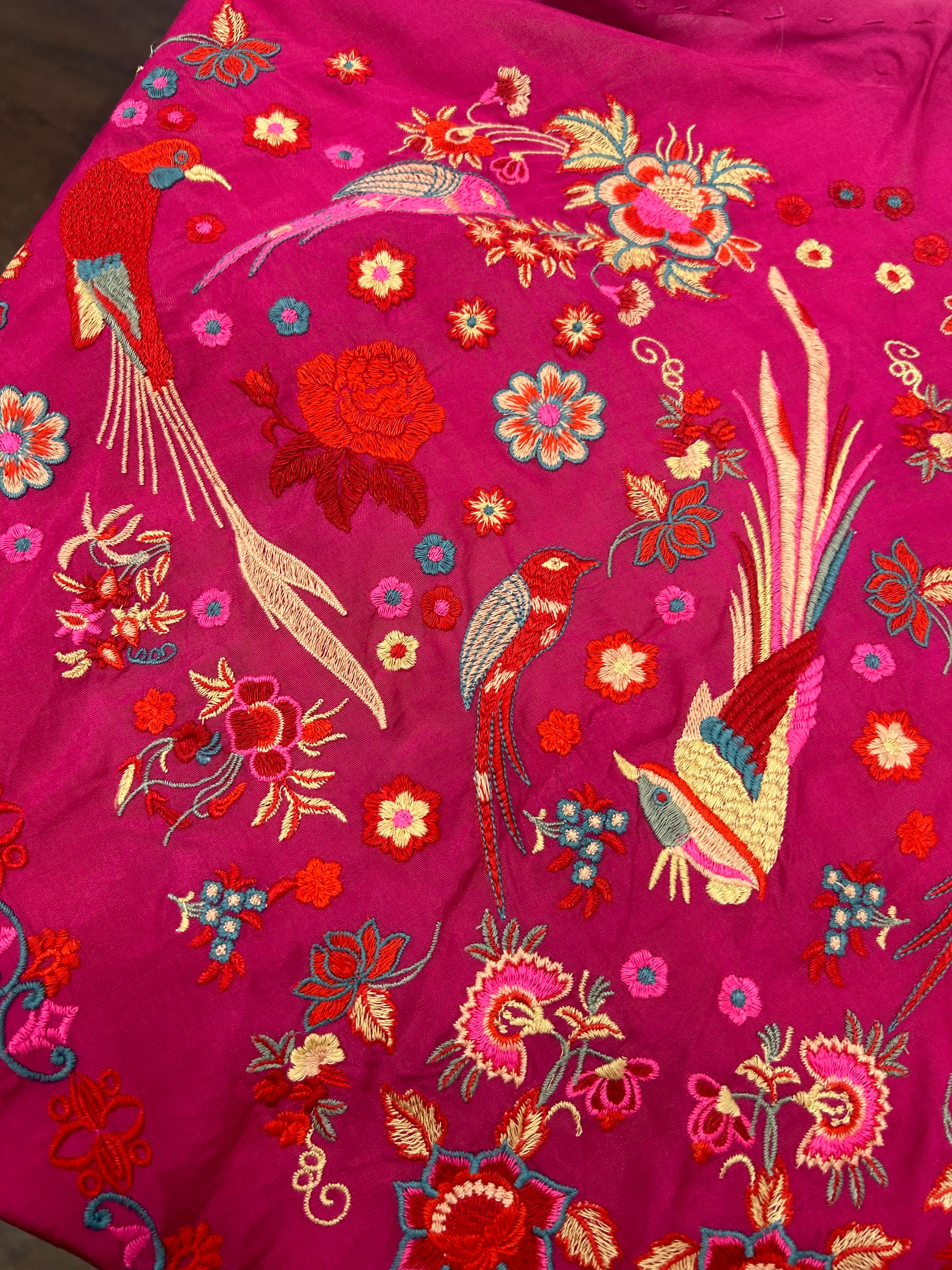 MANTÓN BUGANVILLA 2025