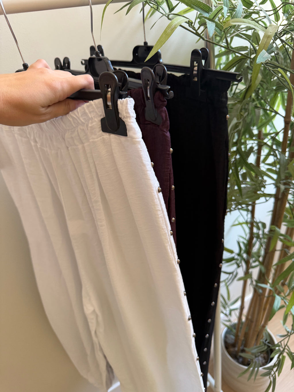 Pantalón Paola bombacho tachuelas