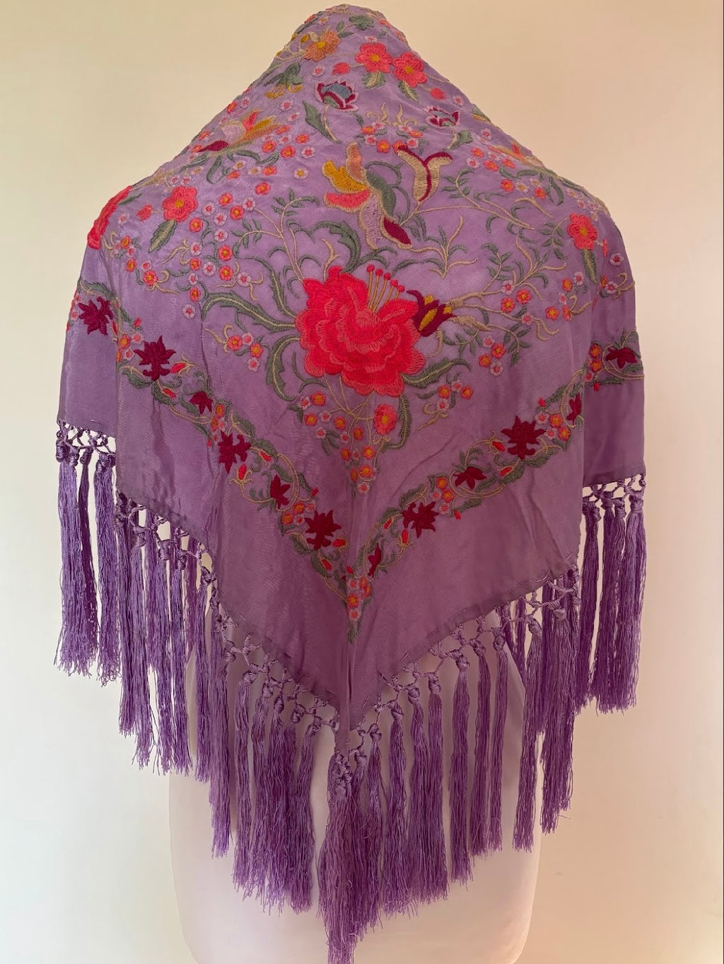 Mantón Garrotín lila