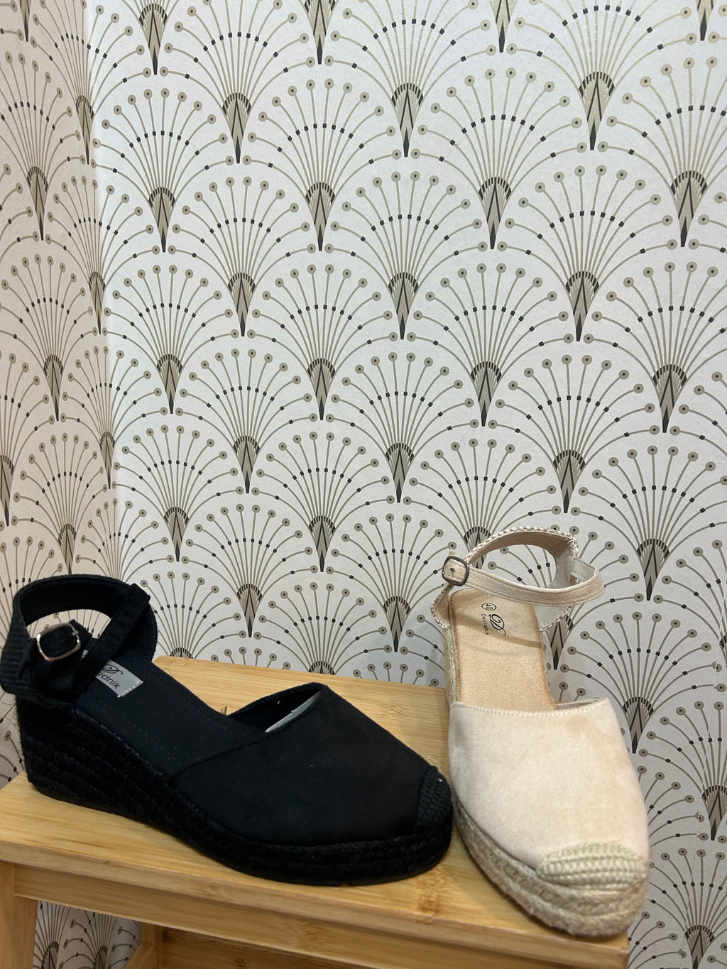 Cuñas negras talla normal