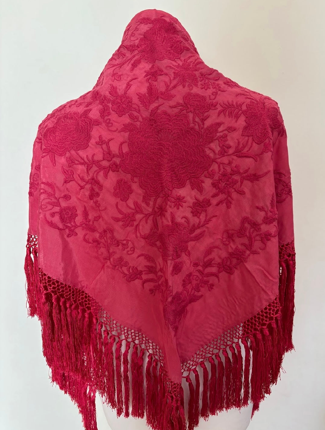 Mantón Soleá fucsia