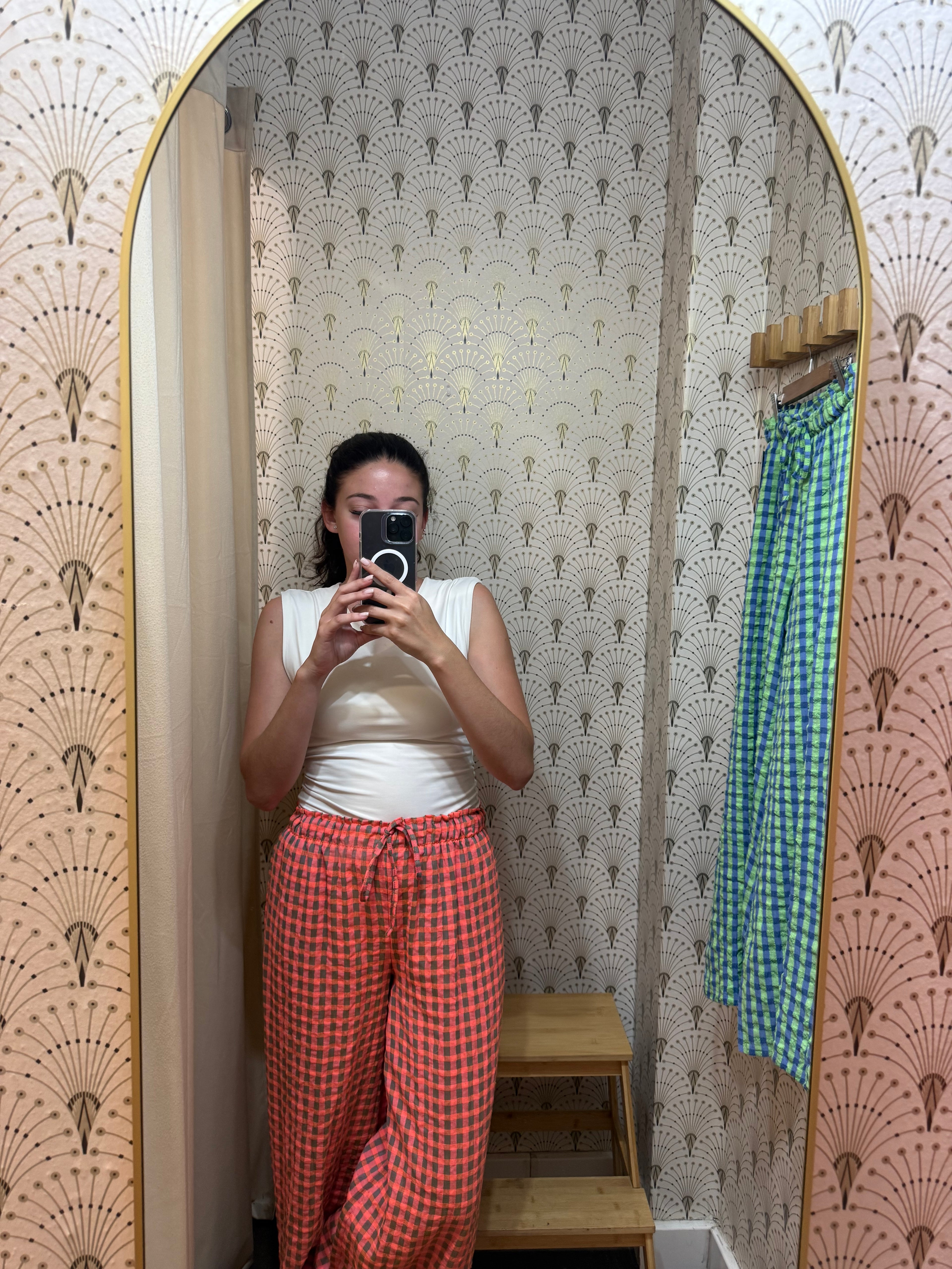 Pantalón vichy talla única.Goma elástica.