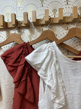 Cargar imagen en el visor de la galería, BLUSA CARLA
