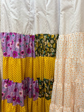 Cargar imagen en el visor de la galería, BATA FLORES
