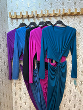 Cargar imagen en el visor de la galería, VESTIDO NUDO
