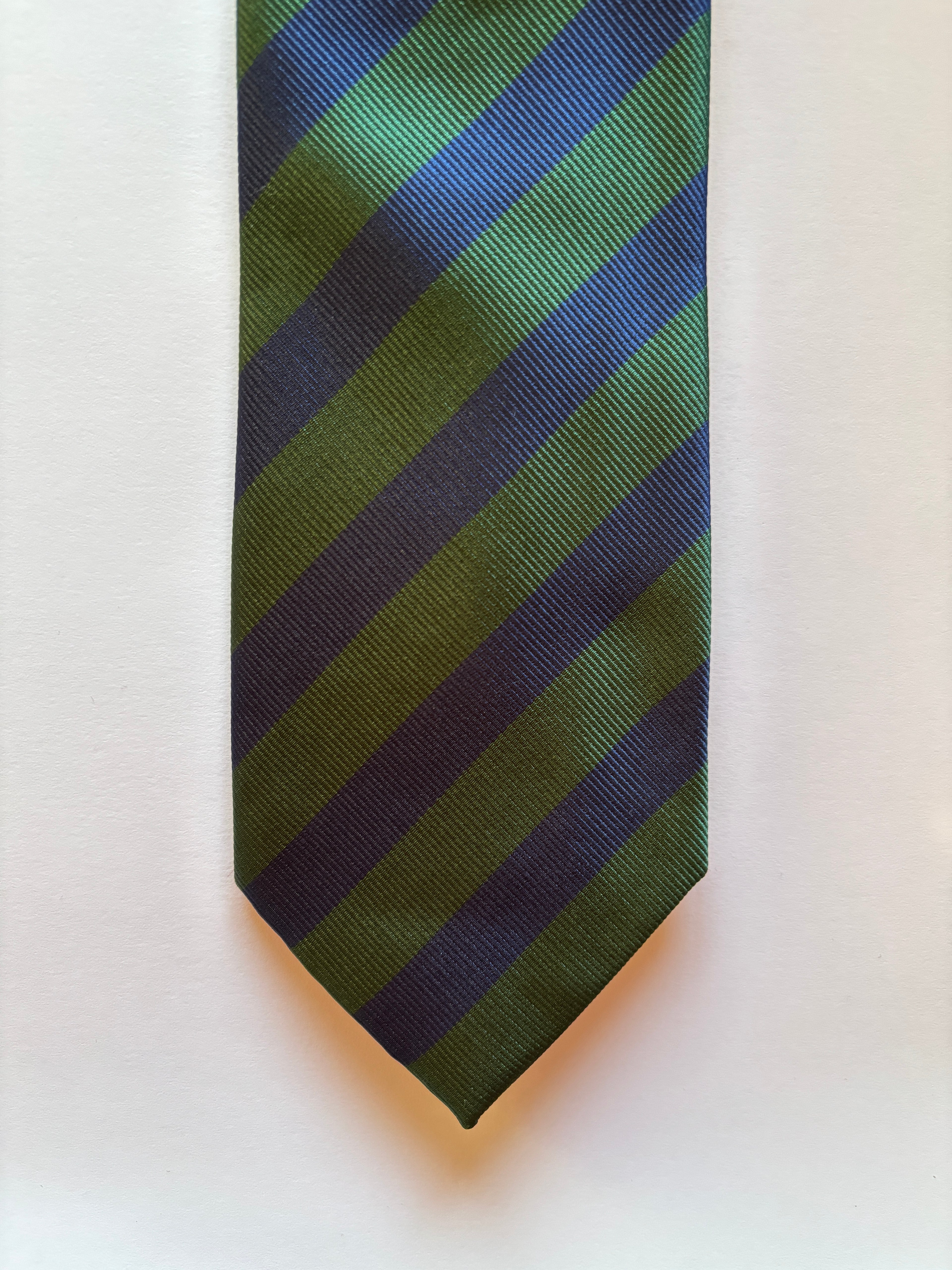 CORBATA RAYAS VERDES