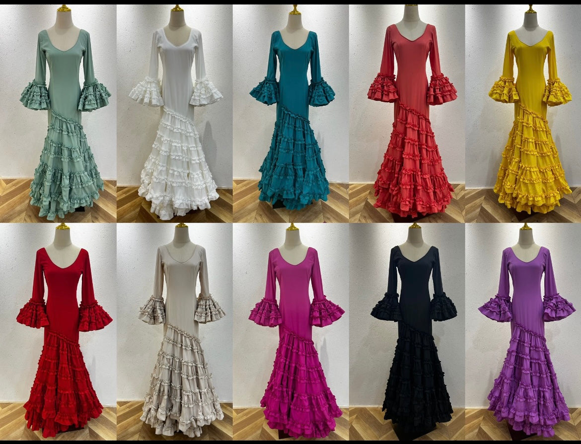 TRAJE CARMELA LISO CANASTERO