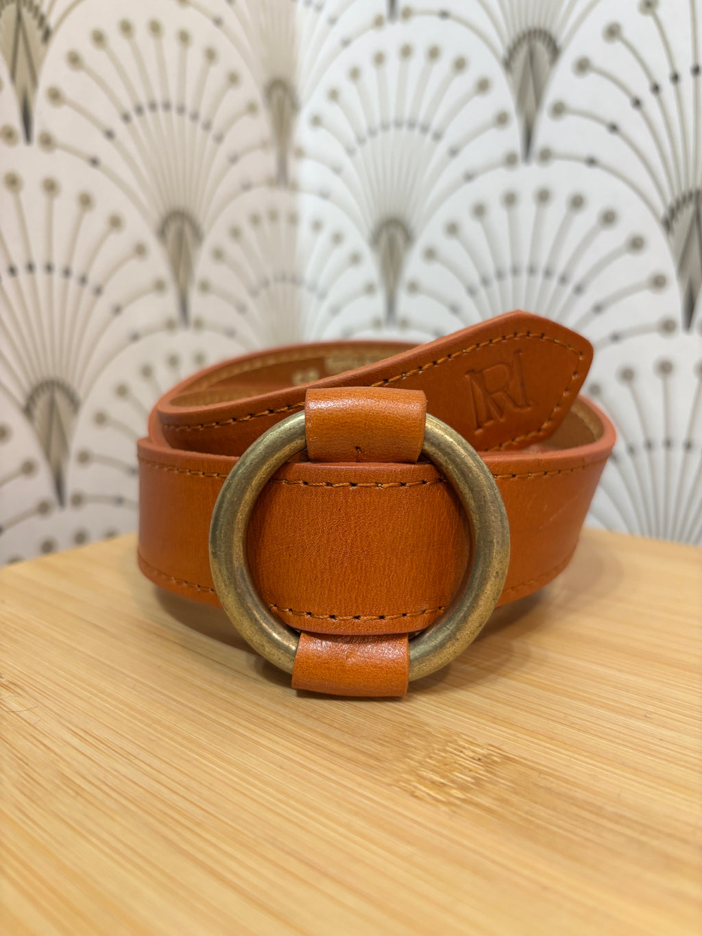 CINTURÓN HEBILLA REDONDA PIEL NATURAL