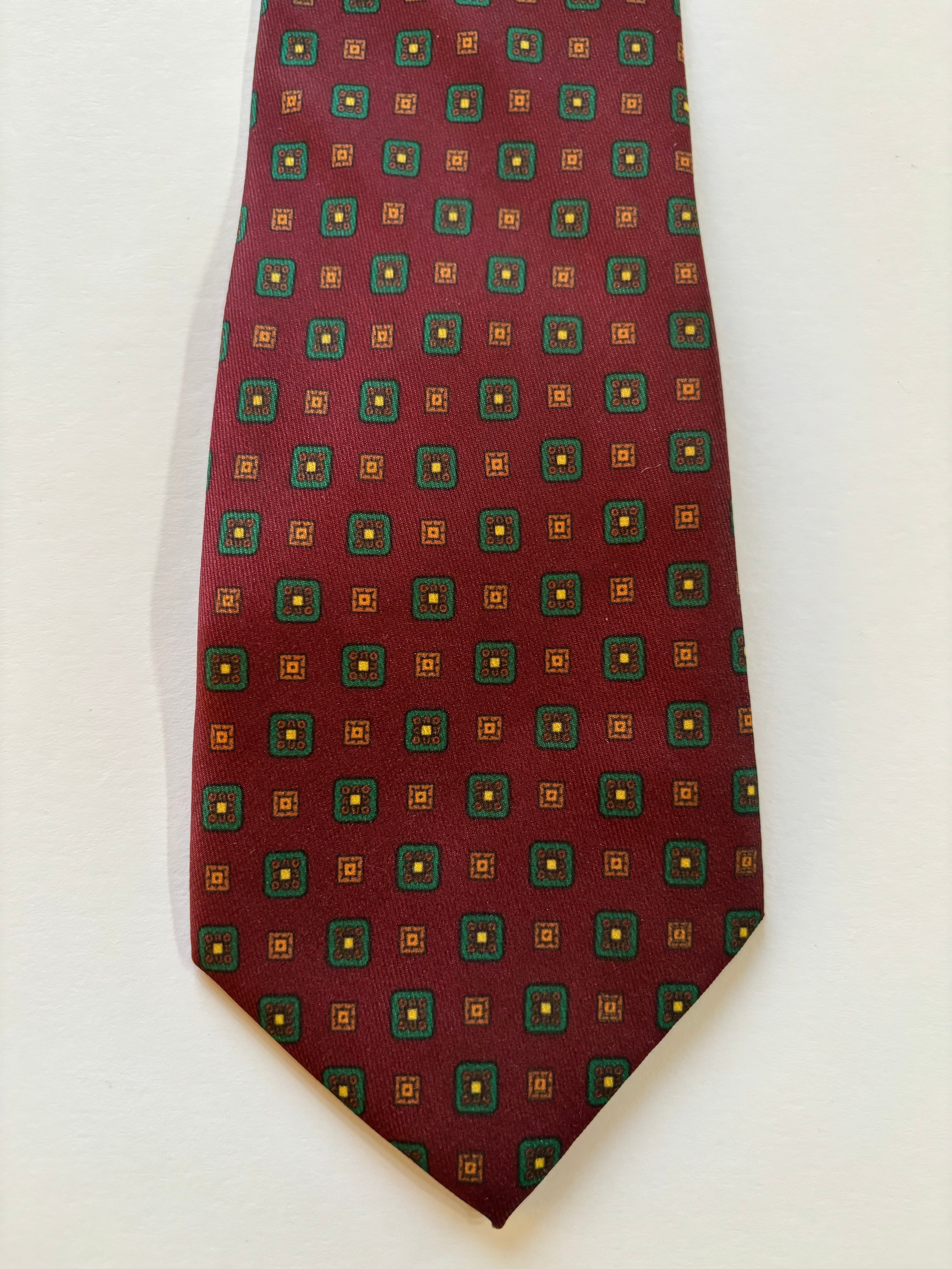 CORBATA TRENTO BURDEOS