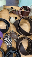 Cargar imagen en el visor de la galería, cinturones new
